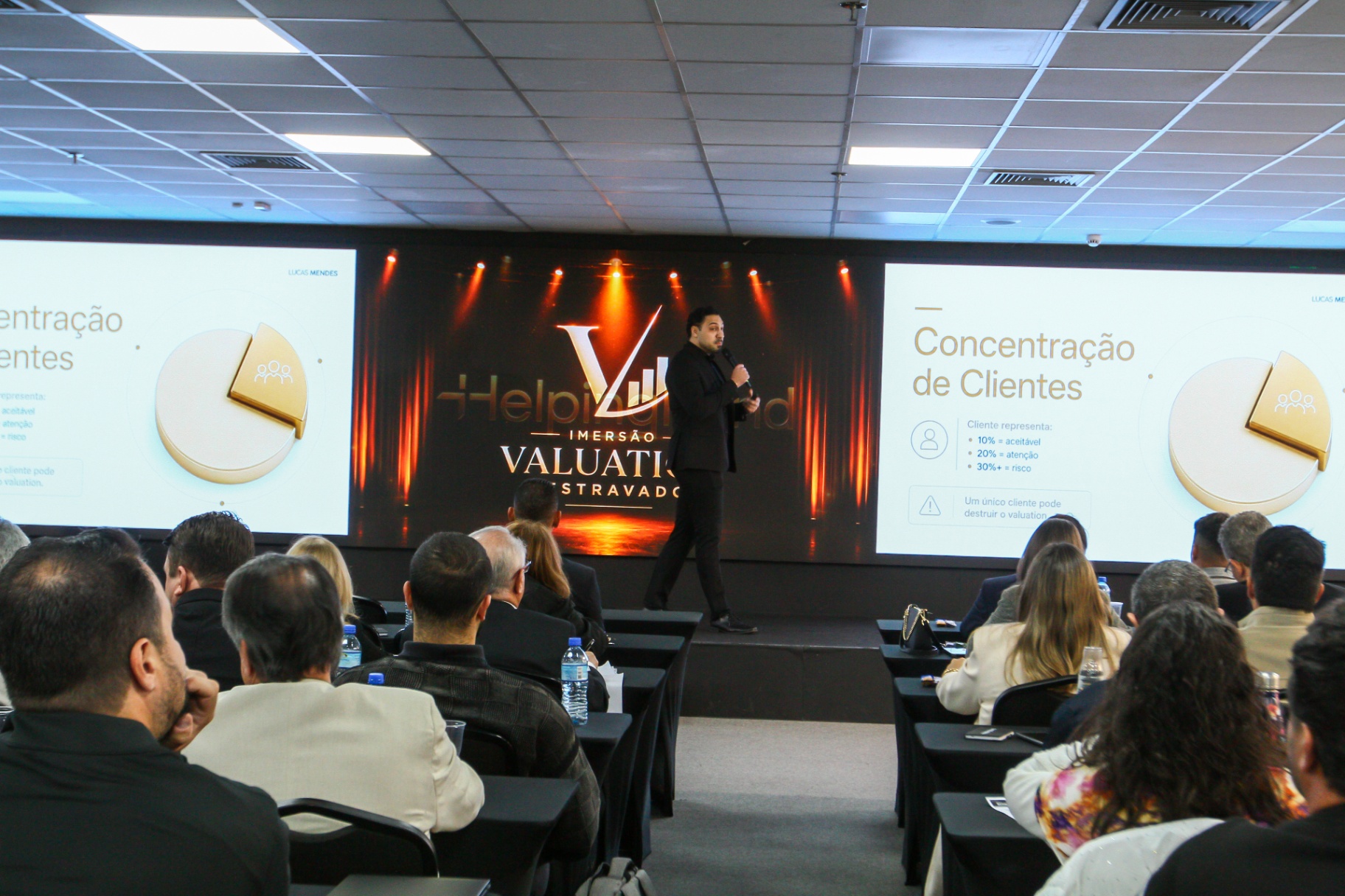 Networking premium em evento empresarial